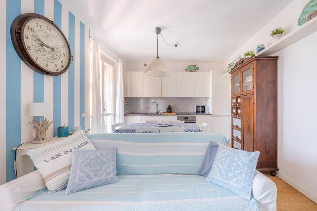 شقة Seaview Cavi B. 100Mt Dal Mare لافانيا المظهر الخارجي الصورة